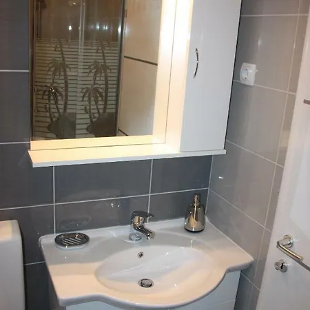 Nina Apartment