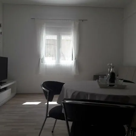 Nina Apartment