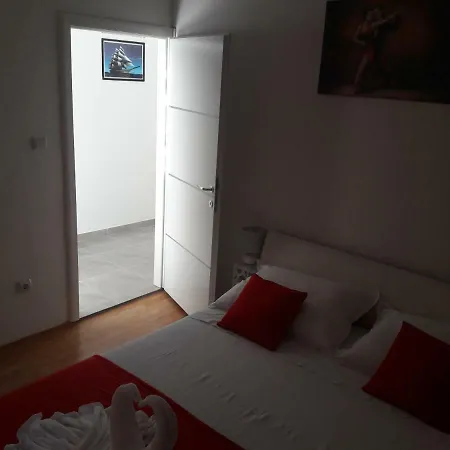 Nina Apartment